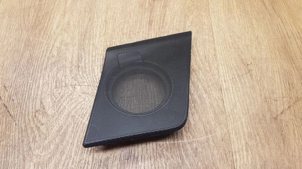 Side speaker trim/cover 5540848050