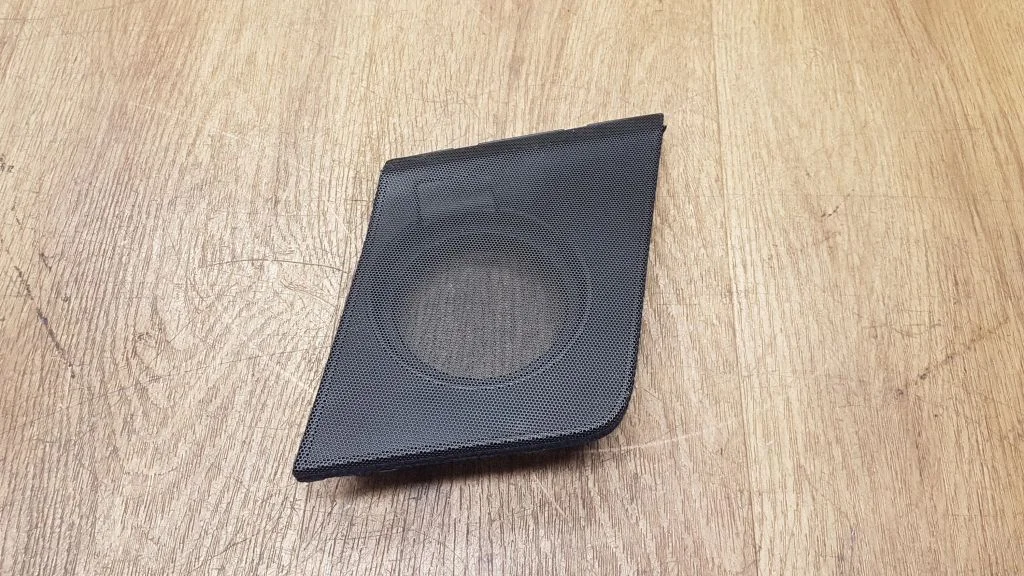 Side speaker trim/cover 5540848050