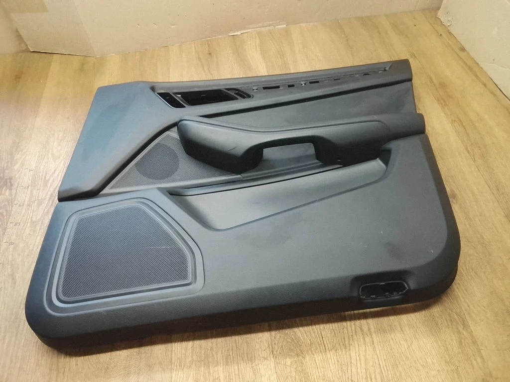 Front door card panel trim 95B867106