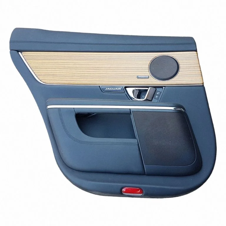 Tagumiste uste sisevooder AW93F274A31J – Jaguar XJ X351 (2009-2019)