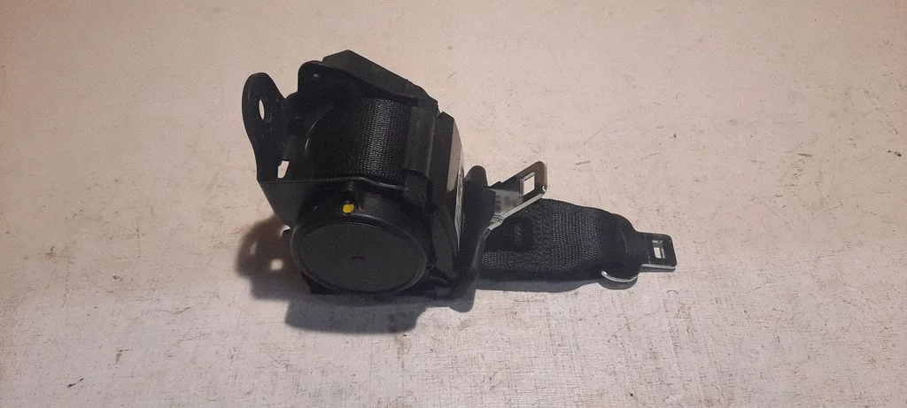 Middle seatbelt (rear) 72117259395 – BMW 3 Series F30 F35 F31 (2012-2018)