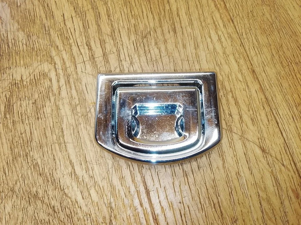 Kinnituskonks / -aas 1K0864203C – Porsche Macan (95B) (2019-)