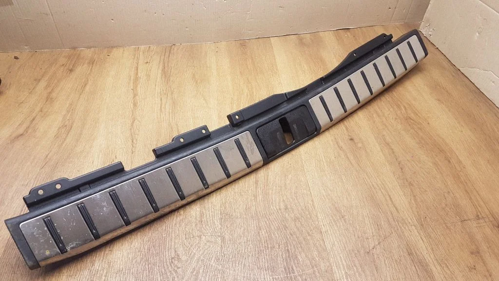 Trunk/boot sill cover protection 5838748090