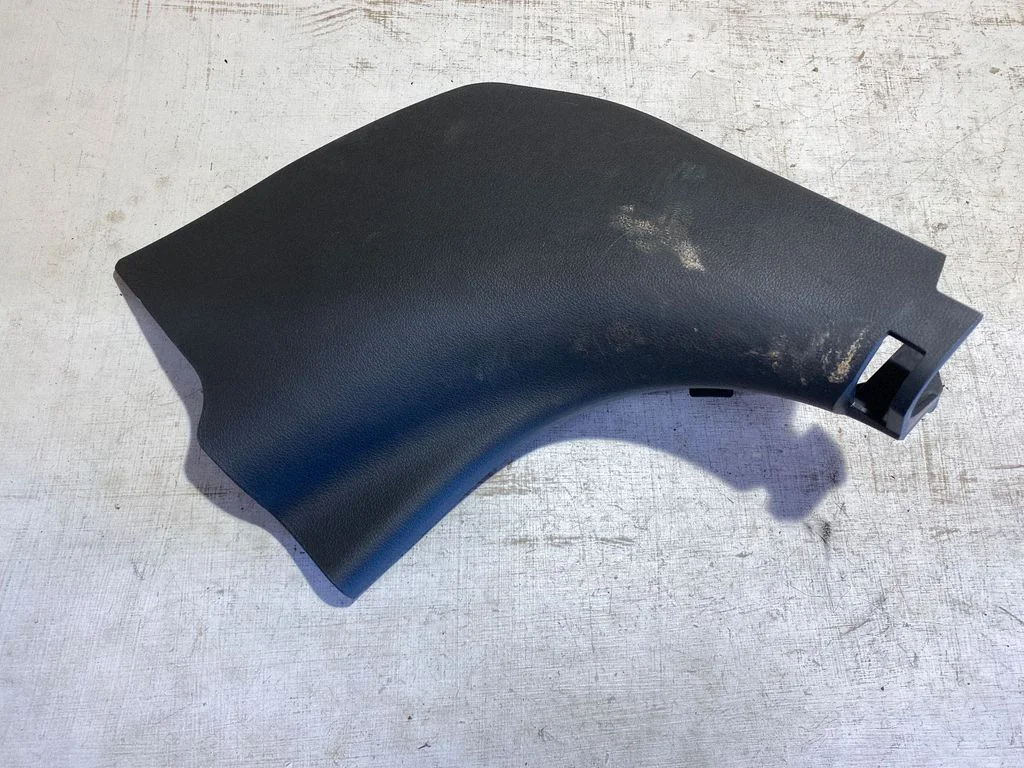 Kāju telpas sānu apdare 85823G2800