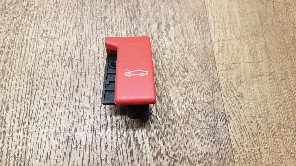Mootorikapoti avamiskäepide A2138800402