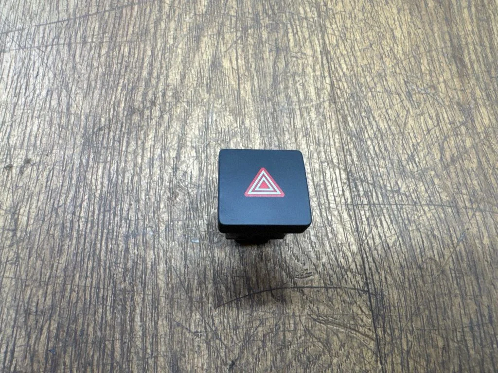 Hazard light switch 80A941509