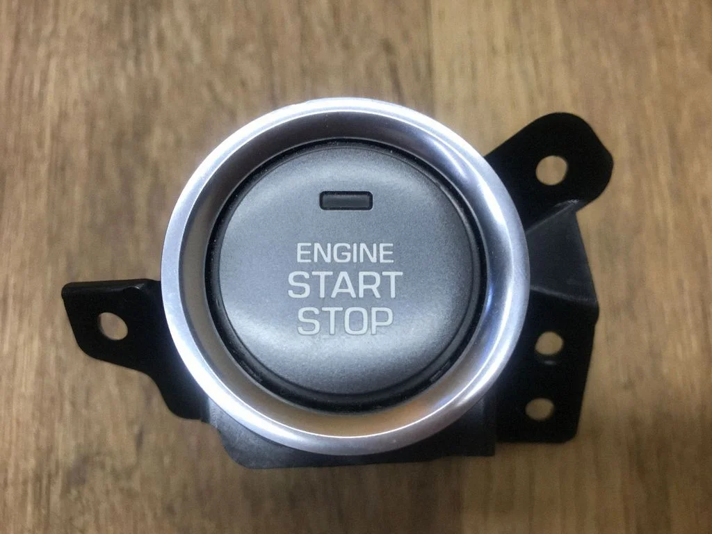 Automobilio užvedimo jungtukas