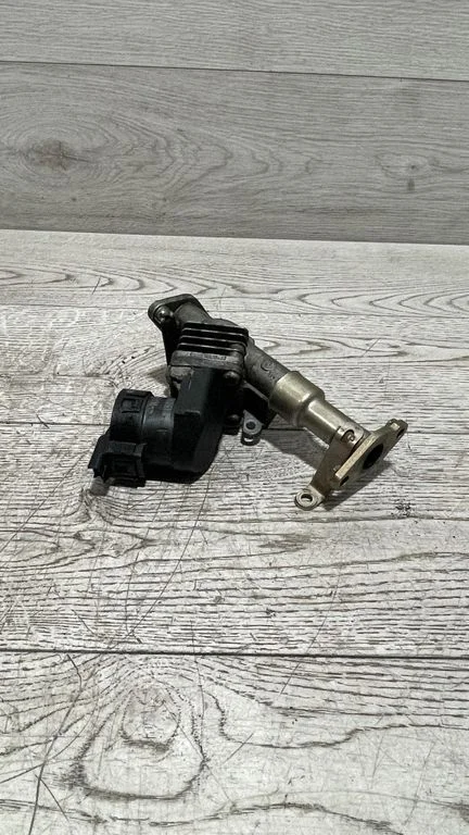 EGR valve 7563241 – BMW 3 Series E90 E91 (2005-2012)