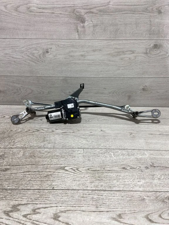 Front wiper linkage and motor 7450483 – BMW 7 Series G11 G12 (2015-2022)