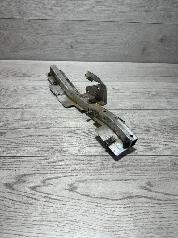 Headlight/headlamp mounting bracket 729449108 – BMW X5 F15 (2013-2017)