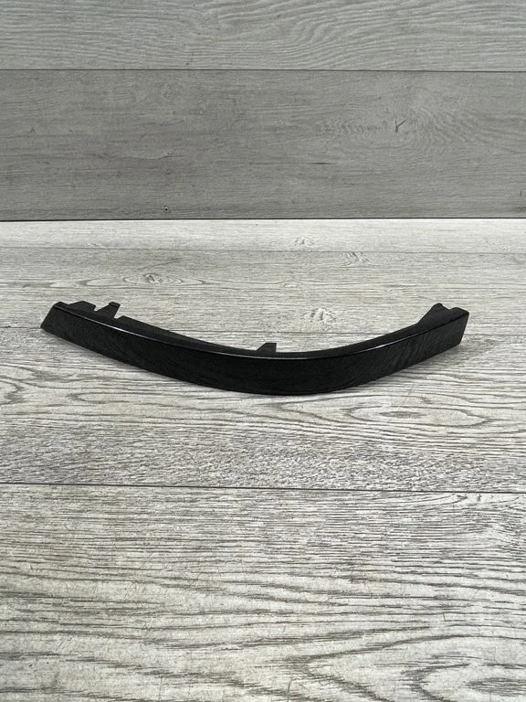 Rear/tail light trim molding 7155446 – BMW 7 Series E65 E66 (2001-2008)
