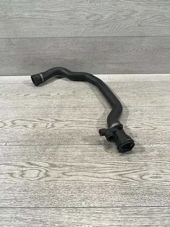 Engine coolant pipe/hose – BMW 3 Series E46 (1998-2005)