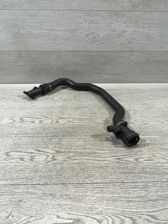 Engine coolant pipe/hose – BMW 3 Series E46 (1998-2005)