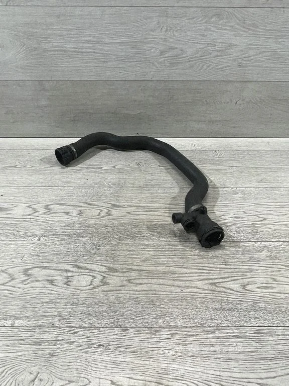 Engine coolant pipe/hose – BMW 3 Series E46 (1998-2005)