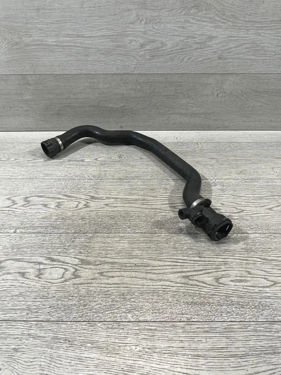 Engine coolant pipe/hose – BMW 3 Series E46 (1998-2005)