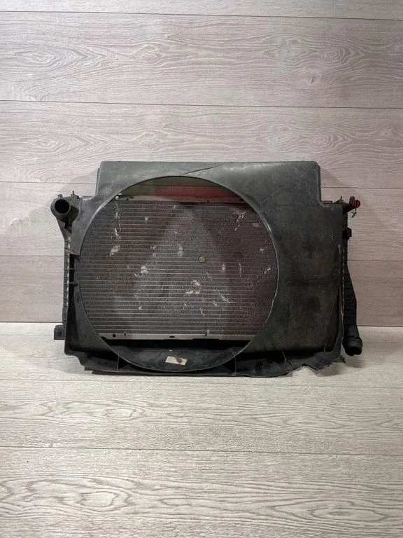 Jahutusvedeliku radiaator 7787907 – BMW 5-seeria E39 (1996-2003)