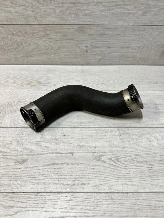 Vahejahuti voolik (-ud)/ toru (-d) – BMW 3-seeria F30 F35 F31 (2012-2018)