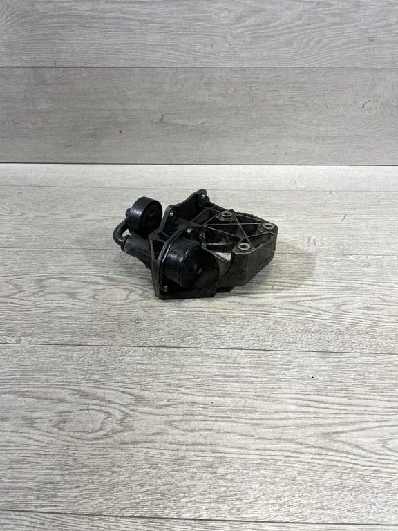 Siksnas spriegotājs – BMW 5. sērija E60 E61 (2004-2010)