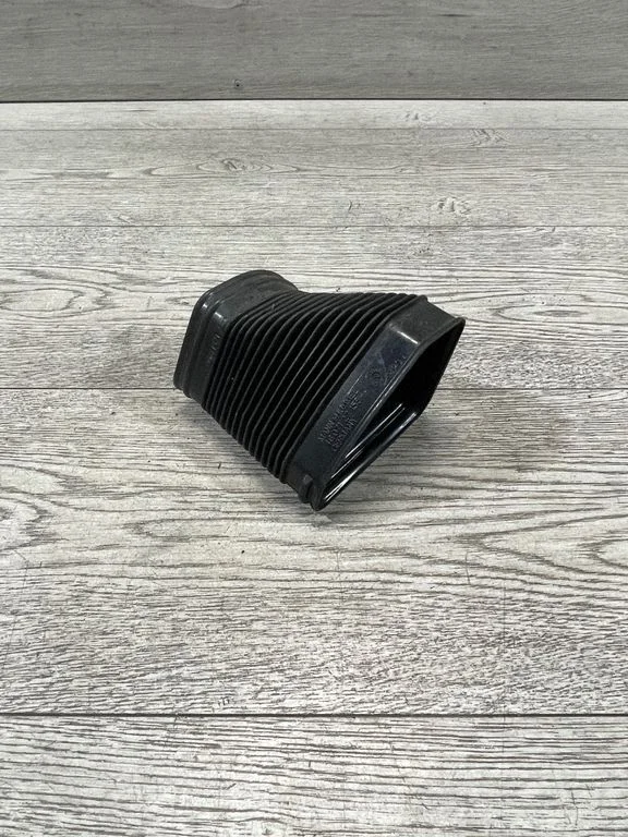 Air intake hose/pipe 13717523 – BMW 3 Series E90 E91 (2005-2012)