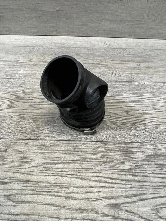 Air intake hose/pipe – BMW 5 Series E39 (1996-2003)