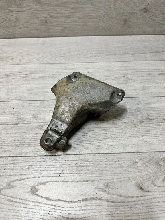 Engine mounting bracket 6857560 – BMW 3 Series GT F34 (2013-2017)