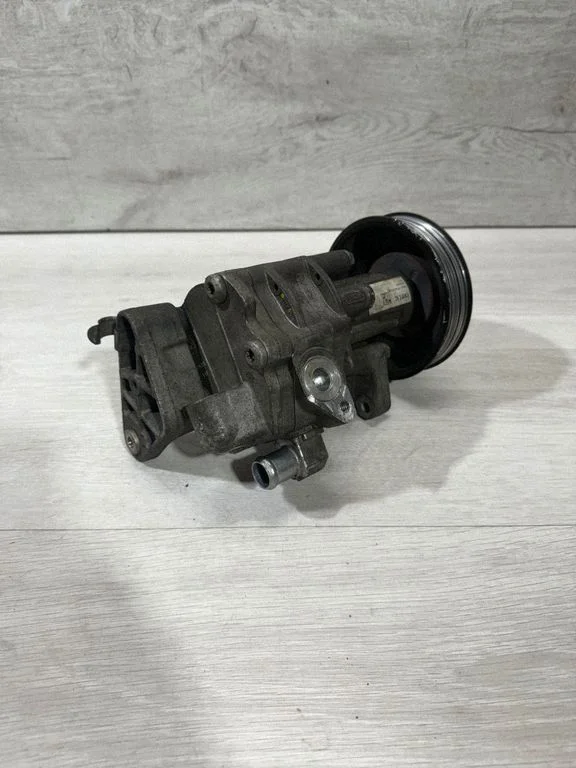 Power steering pump 5002445 – BMW X5 E70 (2006-2013)