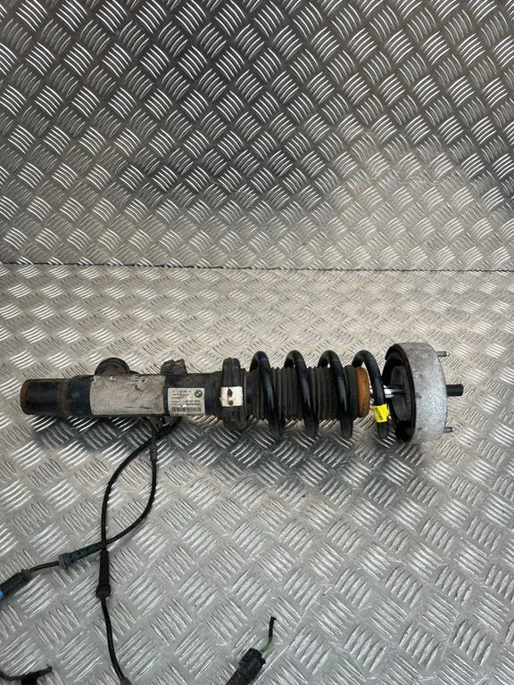 Front shock absorber/damper 6875083 – BMW X5 F15 (2013-2017)
