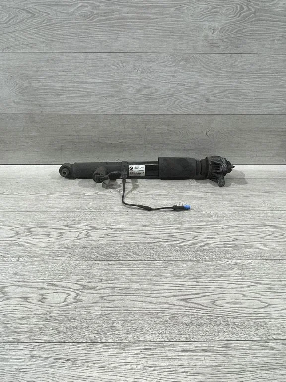 Rear shock absorber/damper 6895063 – BMW 3 Series G20 G21 (2019-)