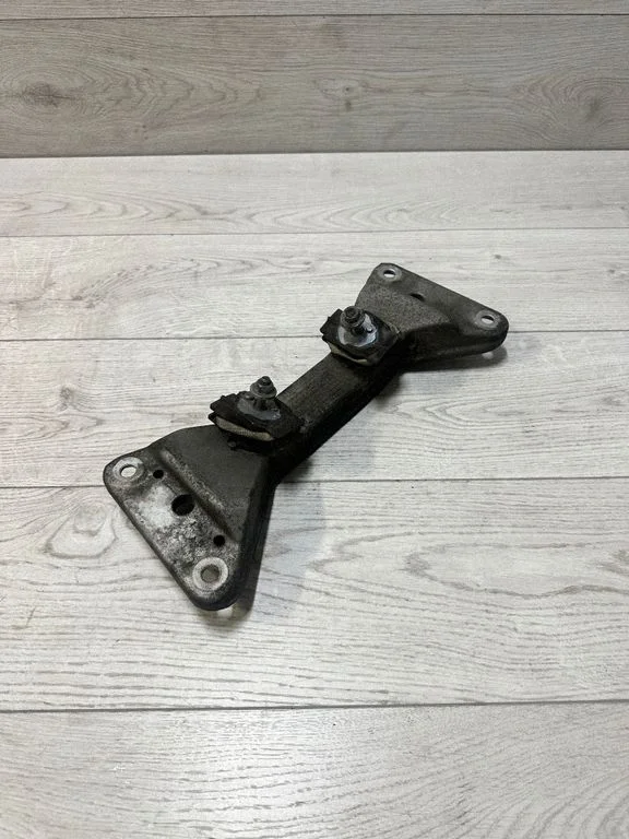 Gearbox mounting bracket 6796605 – BMW 3 Series F30 F35 F31 (2012-2018)