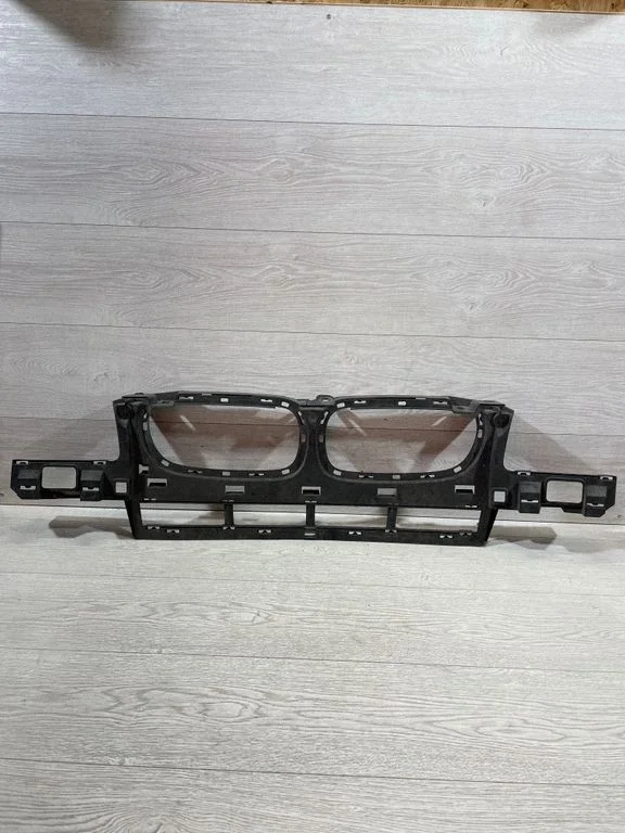 Front bumper mounting bracket 3400898 – BMW X3 E83 (2003-2010)