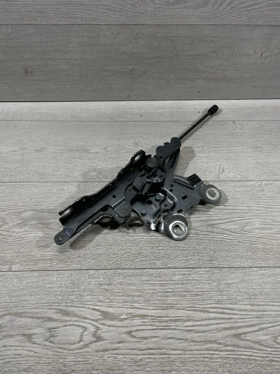 Engine bonnet/hood hinges 7329442 – BMW X1 F48 F49 (2015-2022)