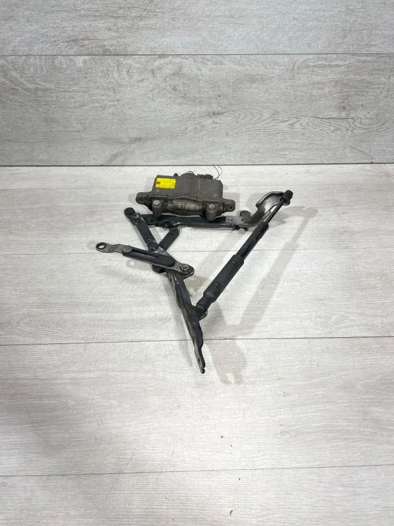 Engine bonnet/hood hinges 7191050
