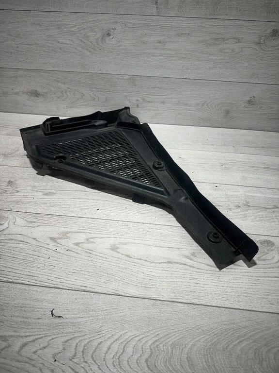 Wiper trim 6945584 – BMW X5 E70 (2006-2013)