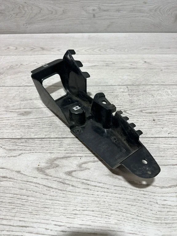 Rear bumper mounting bracket 3448677 – BMW X3 E83 (2003-2010)