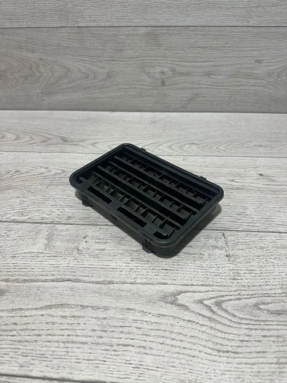 Quarter panel pressure vent 8377280 – BMW X5 E70 (2006-2013)