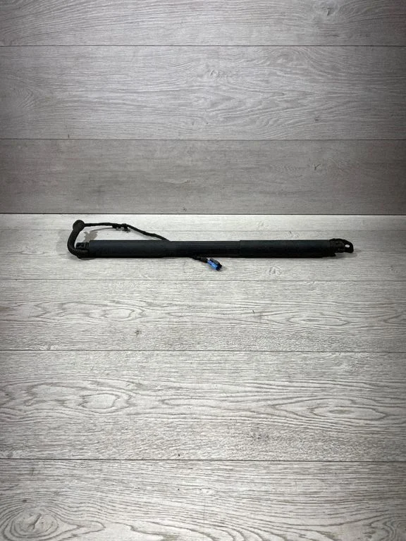 Tailgate/trunk strut/damper – BMW 3 Series F30 F35 F31 (2012-2018)
