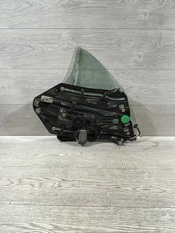 Rear door window regulator with motor – BMW 3 Series E46 (1998-2005)