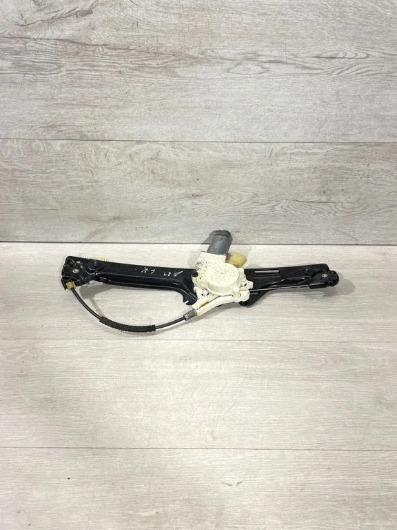 Rear door window regulator with motor 7179601 – BMW X6 E71 (2008-2014)