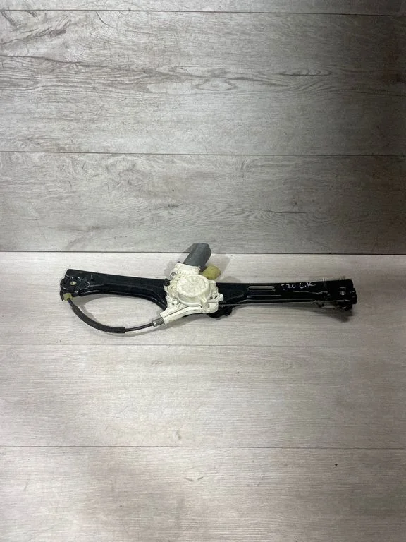Rear door window regulator with motor 7166381 – BMW X5 E70 (2006-2013)