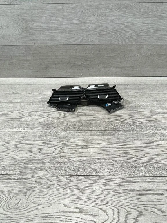 Armatuurlaua keskmine õhutusrest 932995507 – BMW 7-seeria G11 G12 (2015-2022)