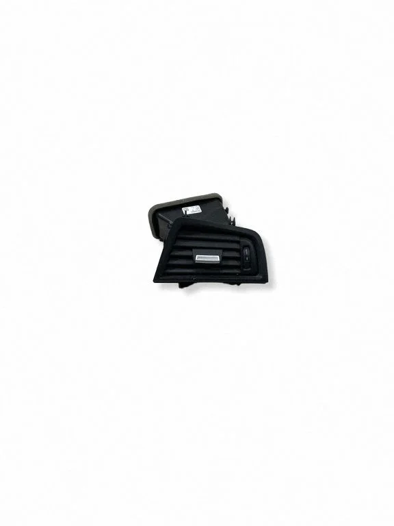 Dashboard side air vent grill/cover trim – BMW 5 Series F10 F11 (2009-2016)