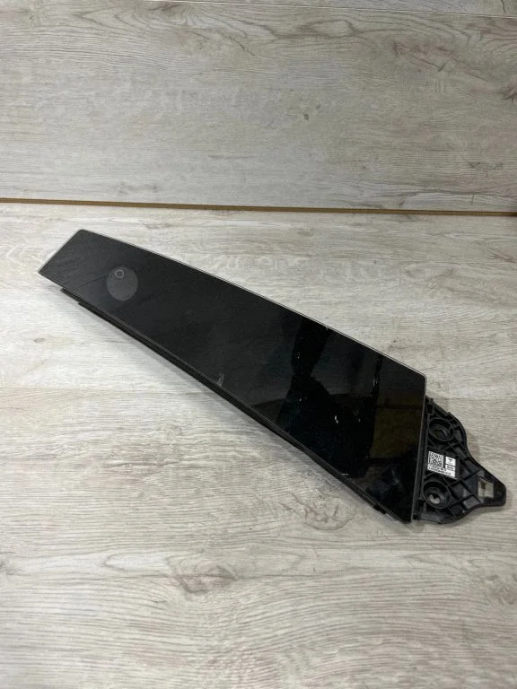 Other front door trim element 110044100E – Tesla Model 3 (2017-)