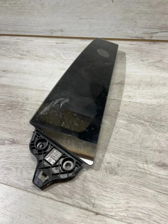 Other front door trim element 110043700E – Tesla Model 3 (2017-)