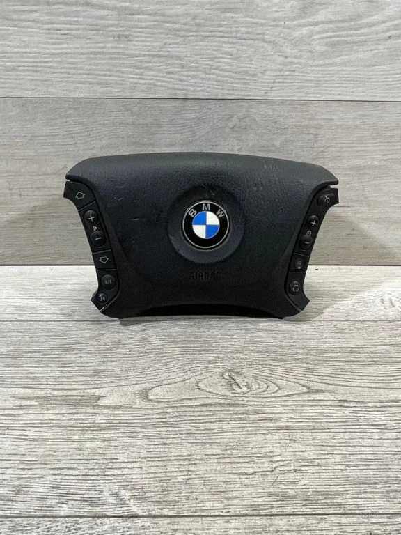 Steering wheel airbag – BMW 5 Series E39 (1996-2003)