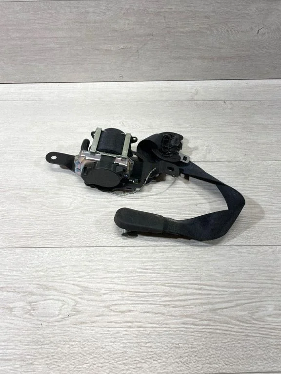 Front seatbelt 622736100C – BMW 3 Series G20 G21 (2019-)