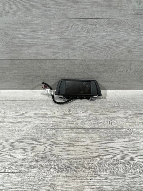 Ekrāns/displejs – BMW 1. sērija F20 F21 (2011-2019)