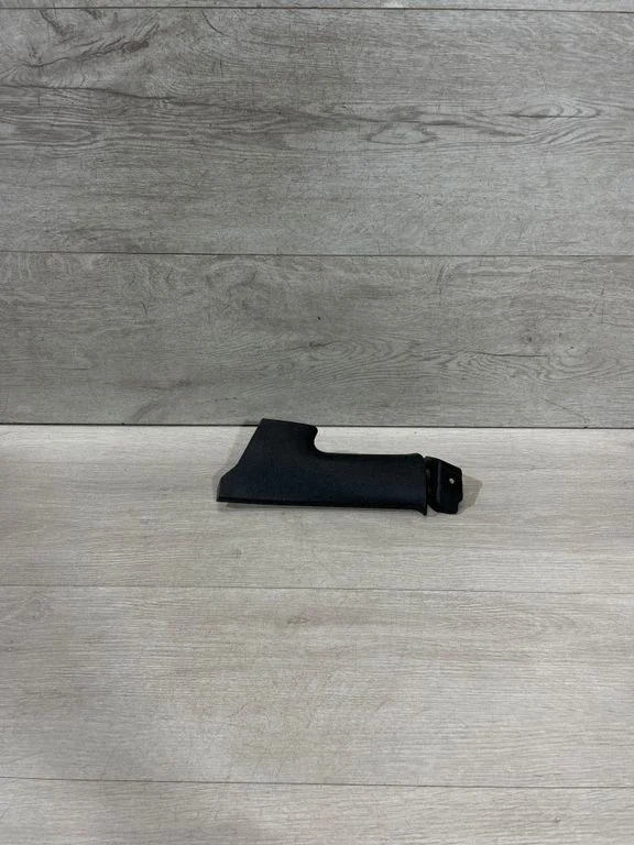 (C) pillar trim 164347500A – Tesla Model 3 (2017-)
