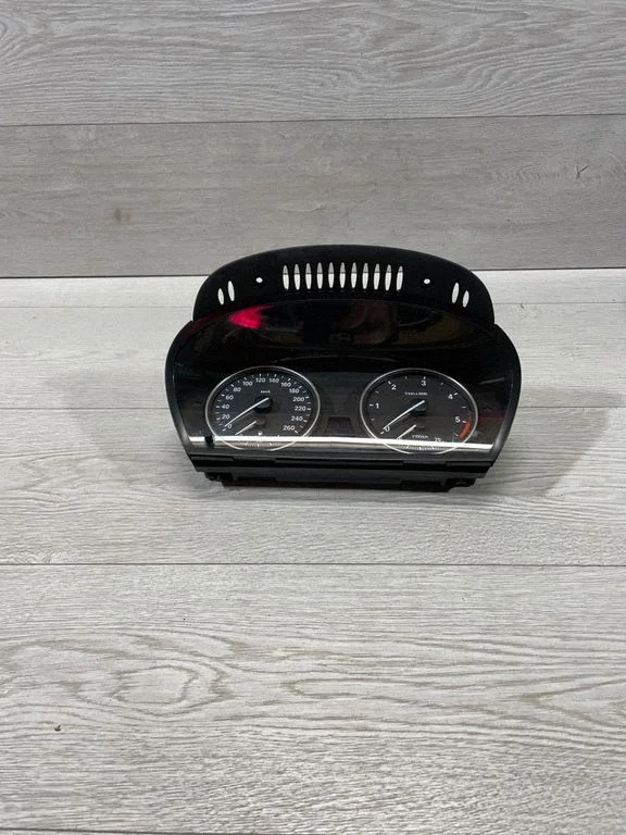 Speedometer (instrument cluster) 9236818 – BMW X5 E70 (2006-2013)