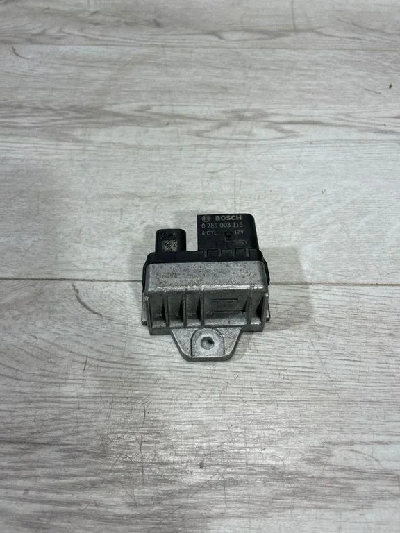 Glow plug pre-heat relay – BMW 5 Series F10 F11 (2009-2016)