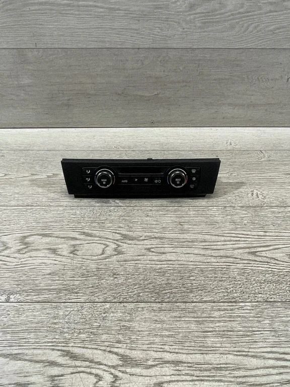 Climate control unit – BMW 3 Series E92 E93 (2005-2014)